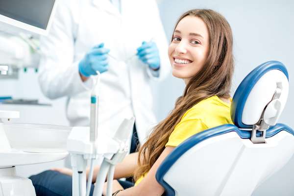 How Visiting A Family Dentist Can Help Prevent Oral Infections